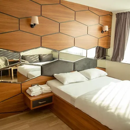 F & B מלון דירות איסטמבול